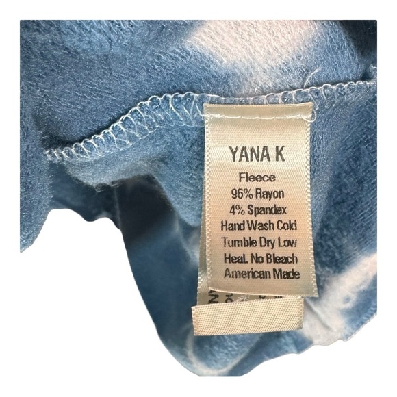 Yana K Baker Sweater in Blue Fleece Tye Die NWT - Picture 5 of 6